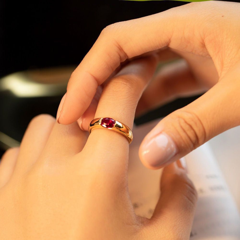 Classic Gold Ring with Timeless Appeal
