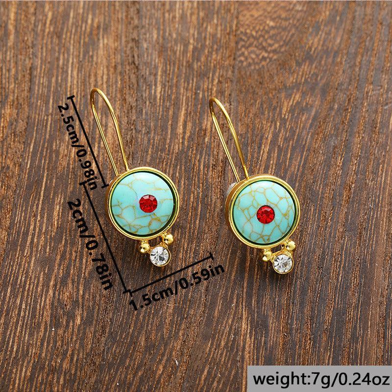 Classic Earring with Timeless Appeal