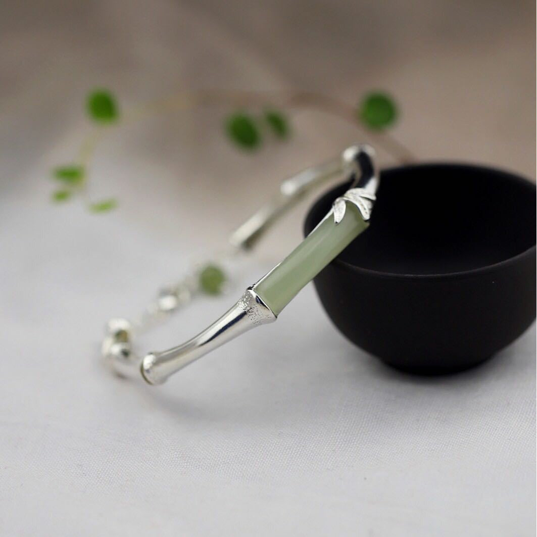 Charming Silver Bracelet for Any Occasion