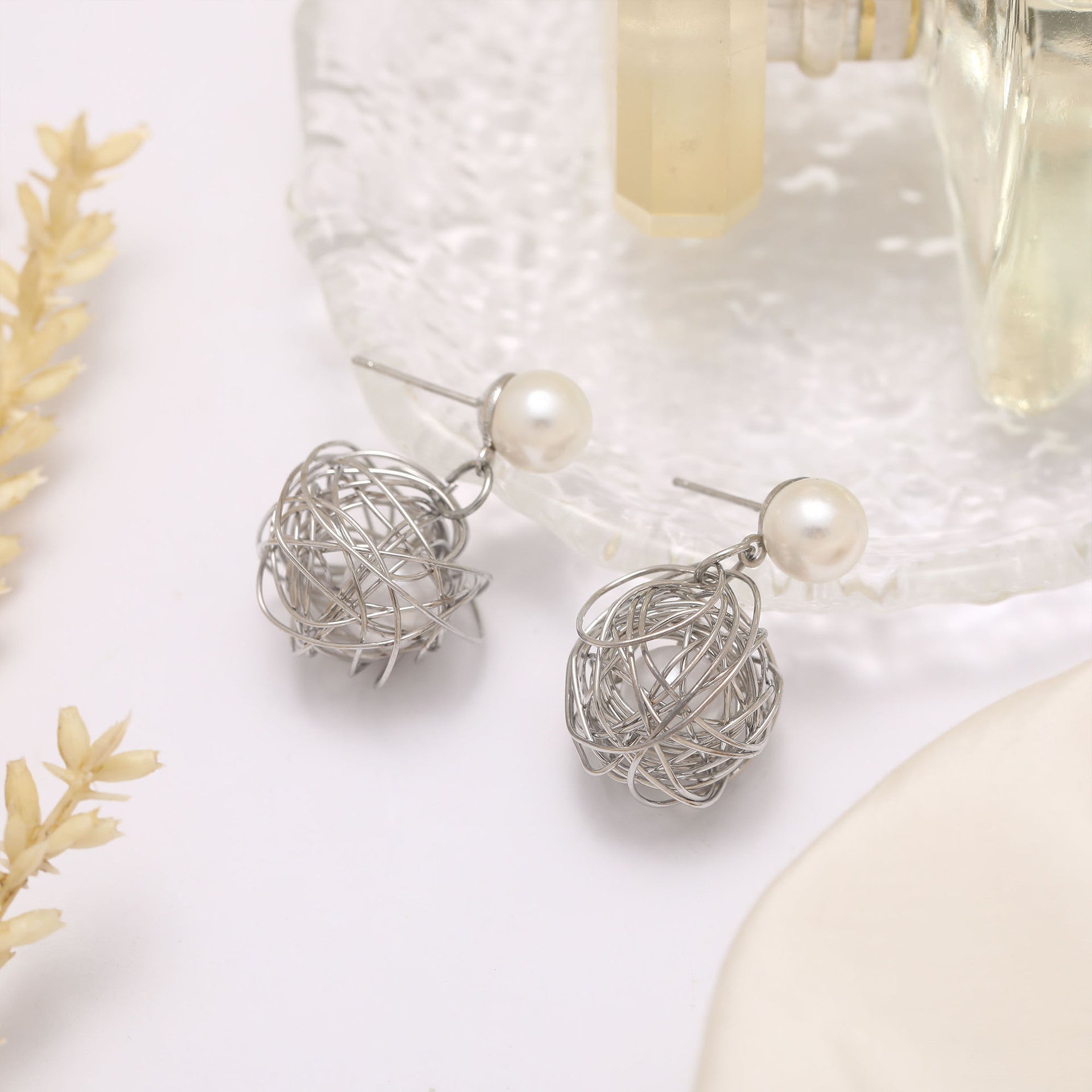 Beautiful Pearl Earring with Unique Style