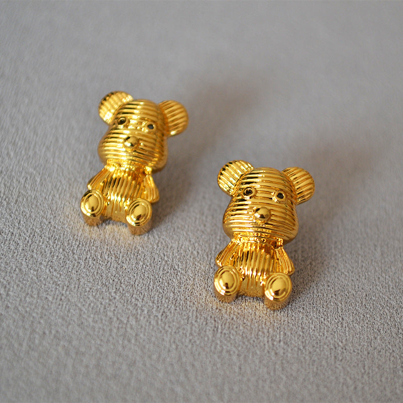 Elegant Gold Earring for Every Occasion