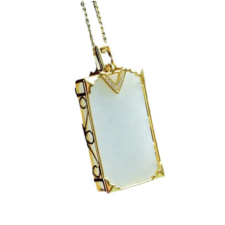 Elegant Gold Necklace for Every Occasion