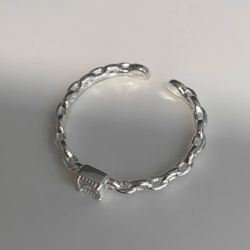 Elegant Ring for Every Occasion