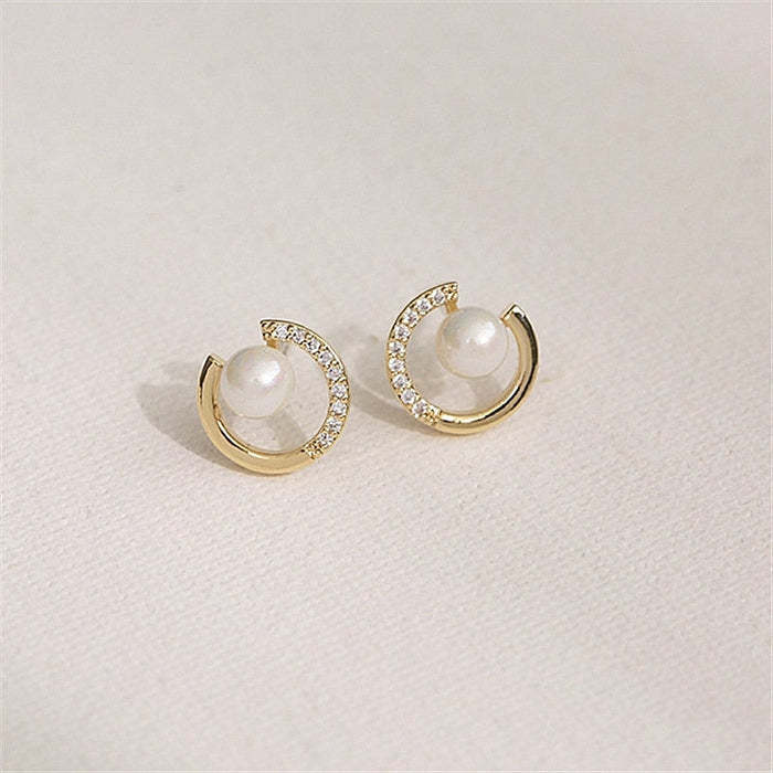 Romantic Pearl Earring for Special Moments