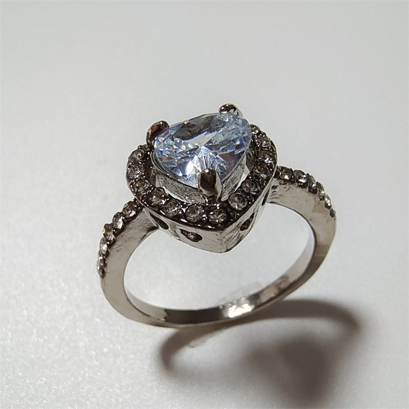 Charming Silver Ring for Any Occasion
