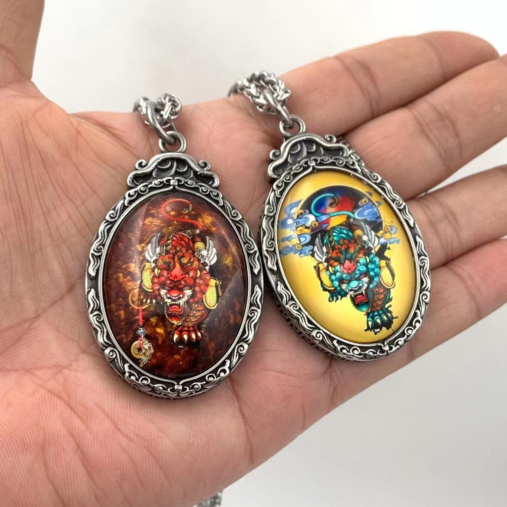 Charming Pendant for Any Occasion