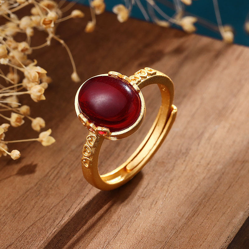 Charming Gold Ring for Any Occasion