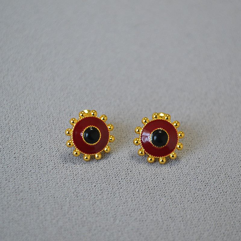 Beautiful Gold Earring with Unique Style