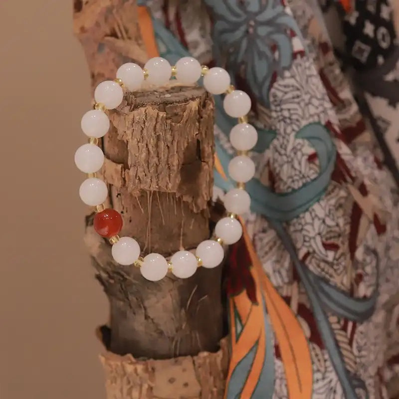 Romantic Silver Bracelet for Special Moments