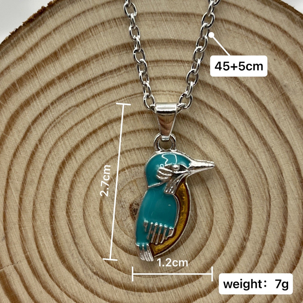 Stunning Silver Necklace for Daily Wear