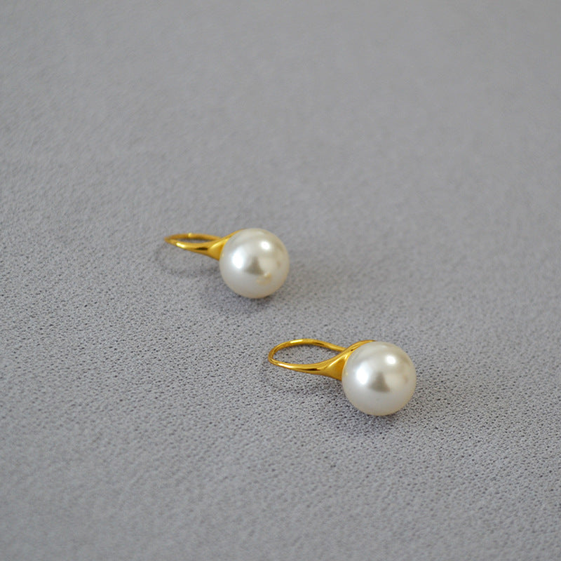 Stunning Pearl Earring for Daily Wear