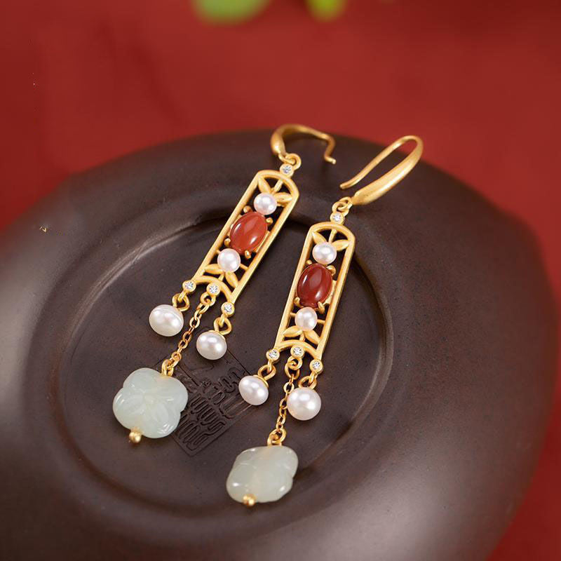 Stunning Gold Earring for Daily Wear