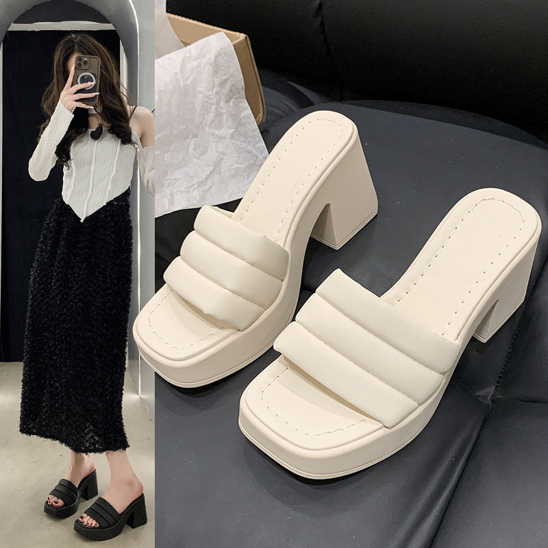 Graceful Orthopedic Sandals for Modern Look