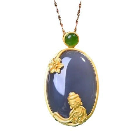 Elegant Silver Pendant for Every Occasion