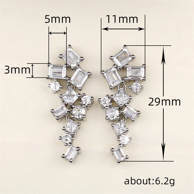 Charming Earring for Any Occasion