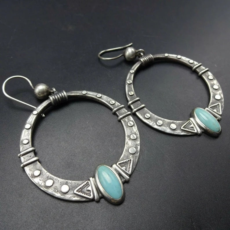 Elegant Silver Earring for Every Occasion