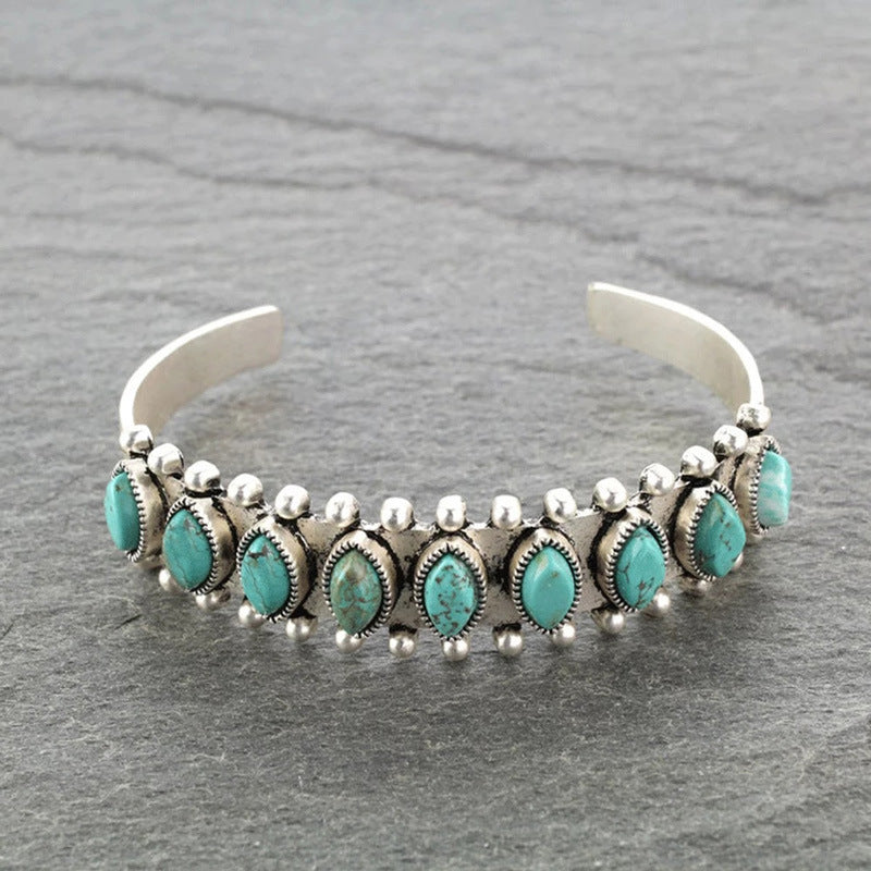 Romantic Bracelet for Special Moments