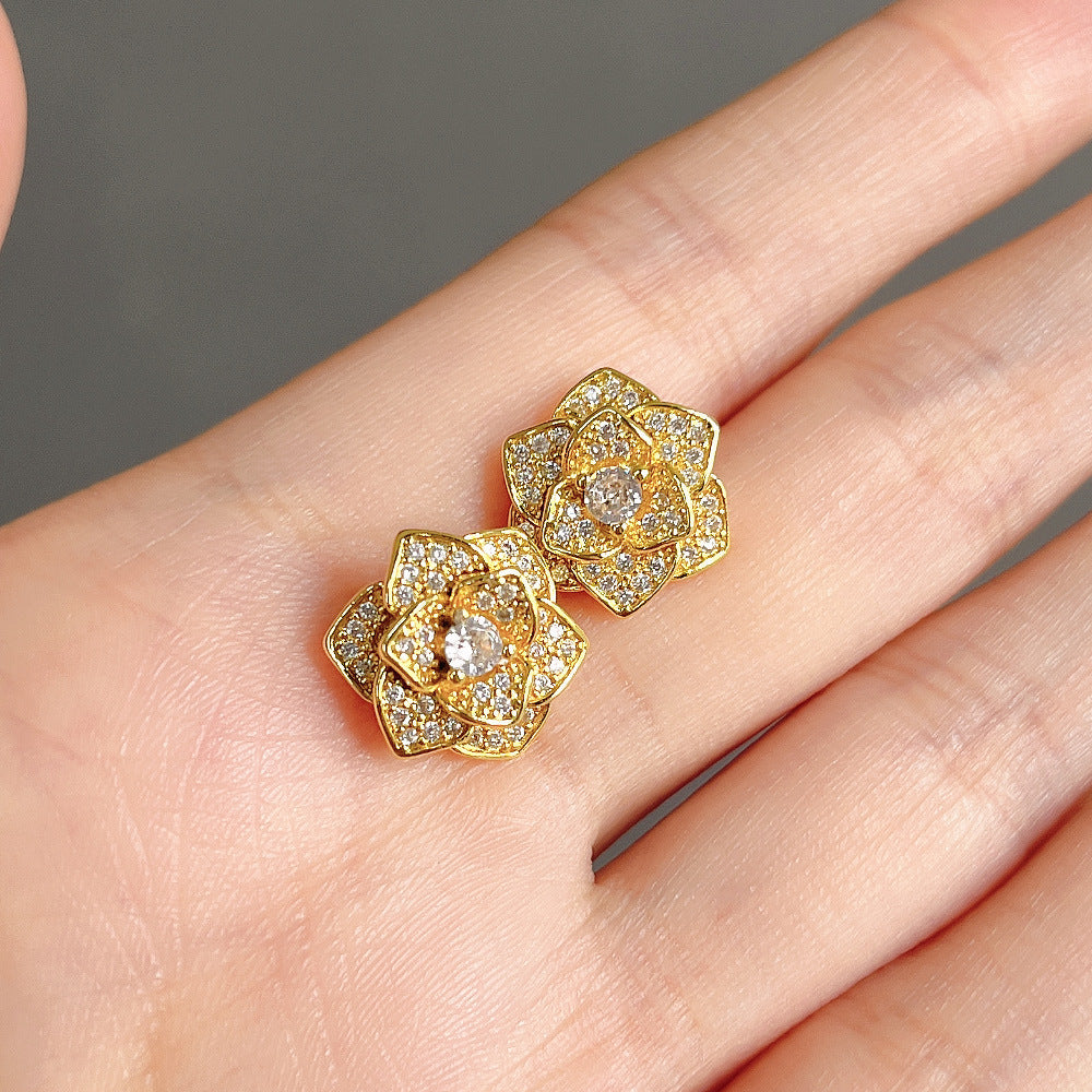 Elegant Earring for Every Occasion