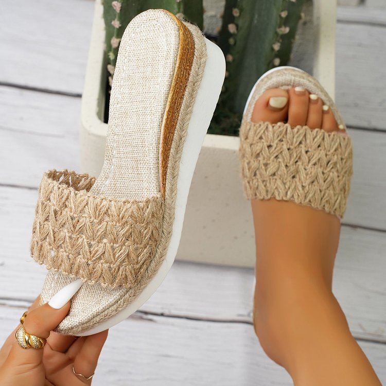 Graceful Orthopedic Sandals for Modern Look