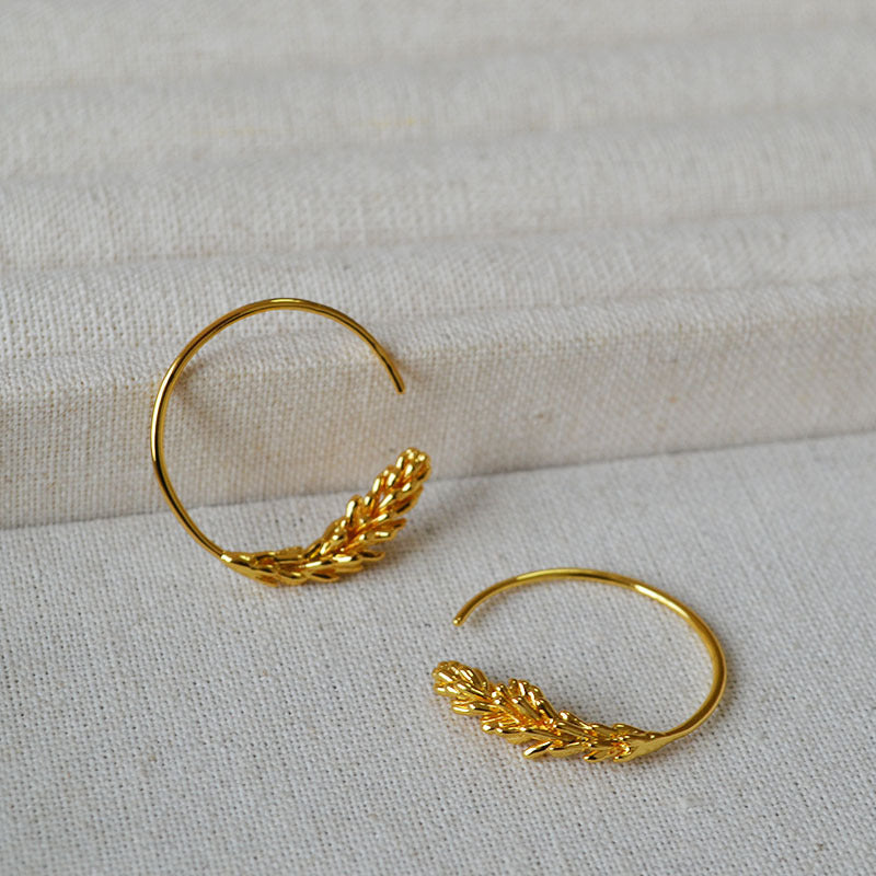 Stunning Gold Earring for Daily Wear