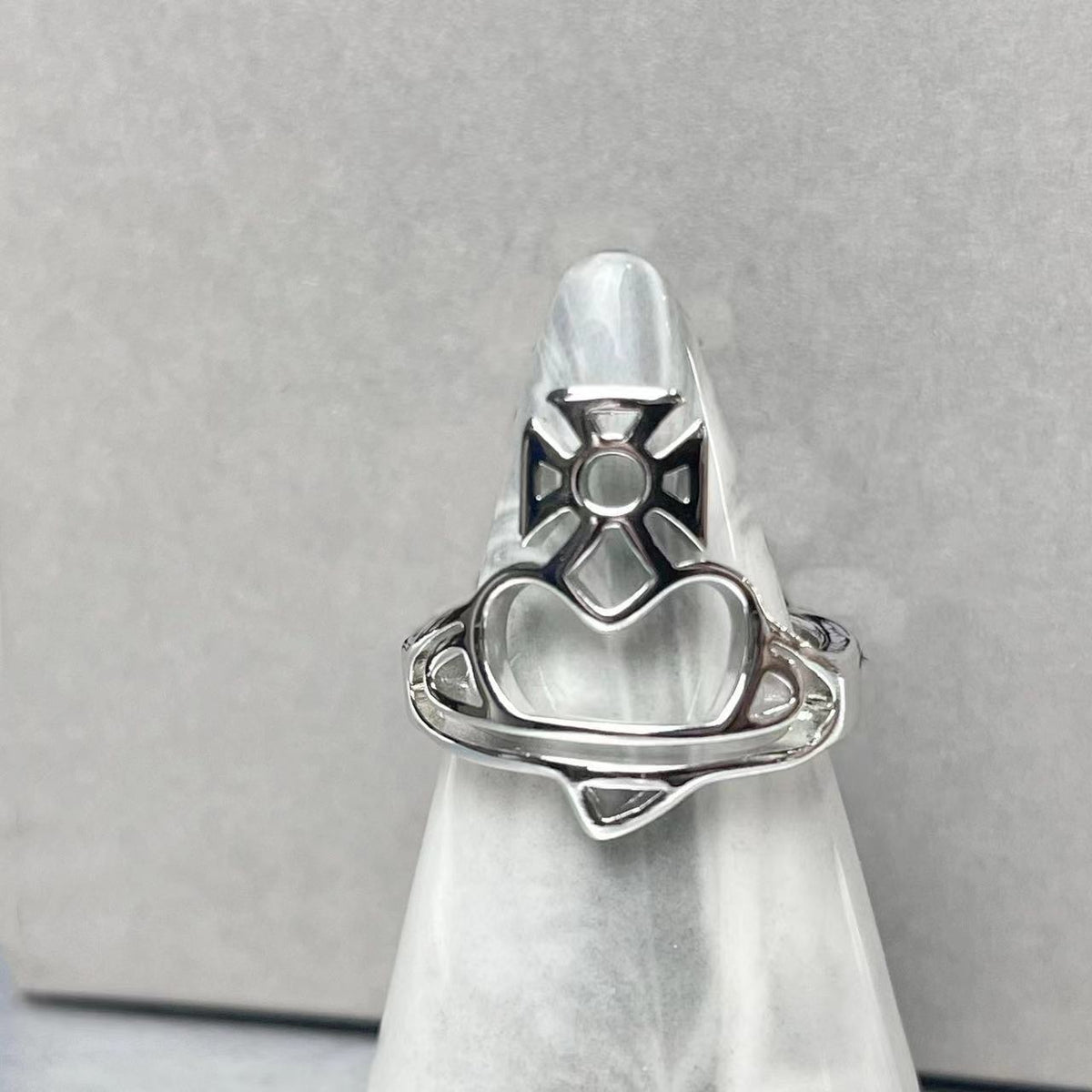 Stunning Ring for Daily Wear