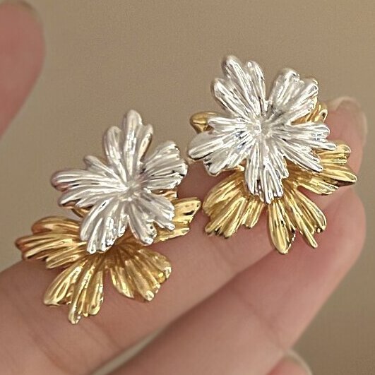 Vintage Handmade Silver Earring