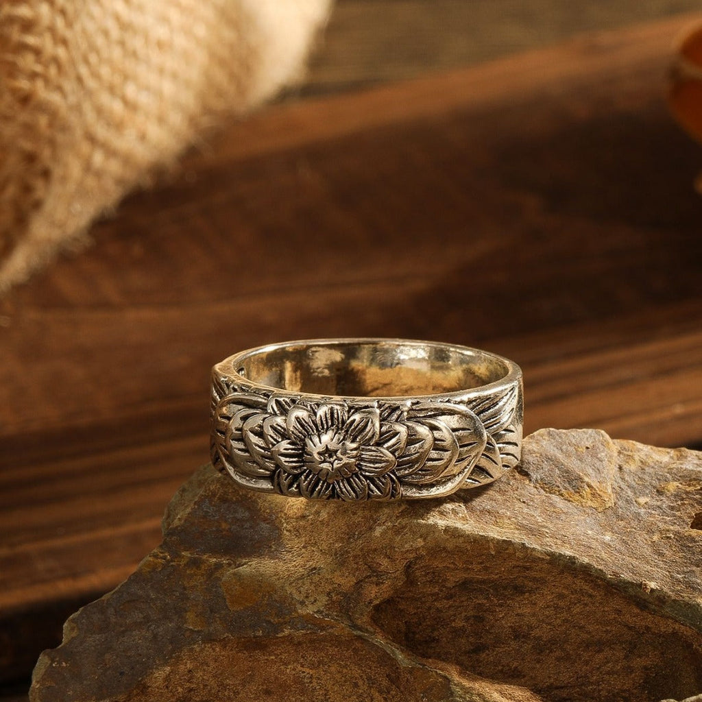 Classic Ring with Timeless Appeal