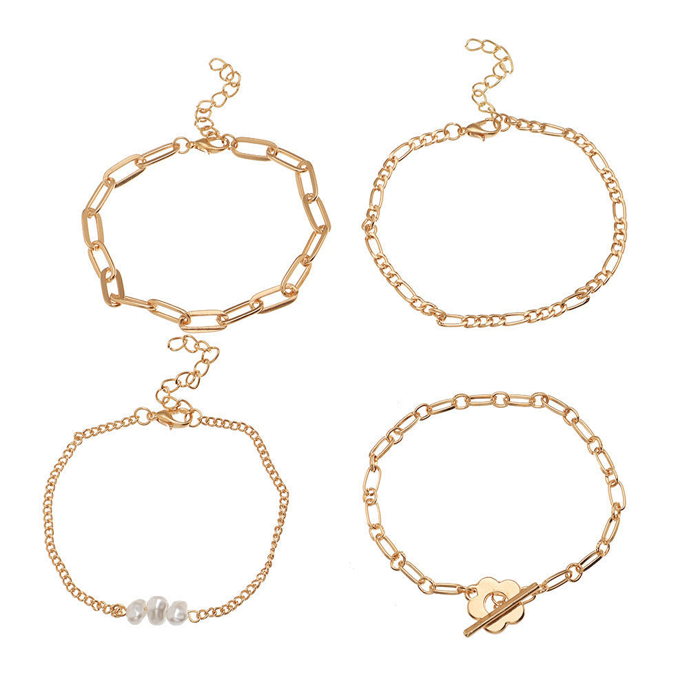Classic Pearl Bracelet with Timeless Appeal