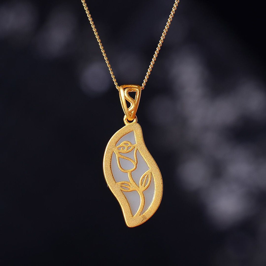 Beautiful Gold Pendant with Unique Style