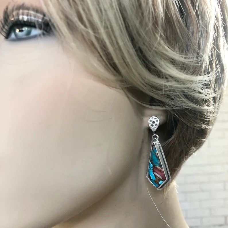Classic Earring with Timeless Appeal