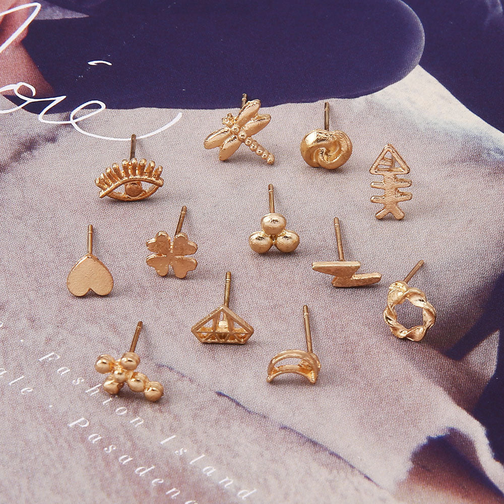 Stunning Gold Earring for Daily Wear