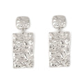 Classic Gold Earring with Timeless Appeal