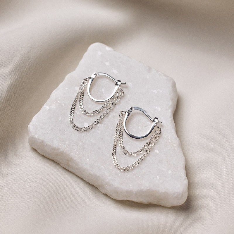 Charming Earring for Any Occasion