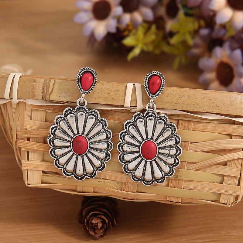 Charming Earring for Any Occasion