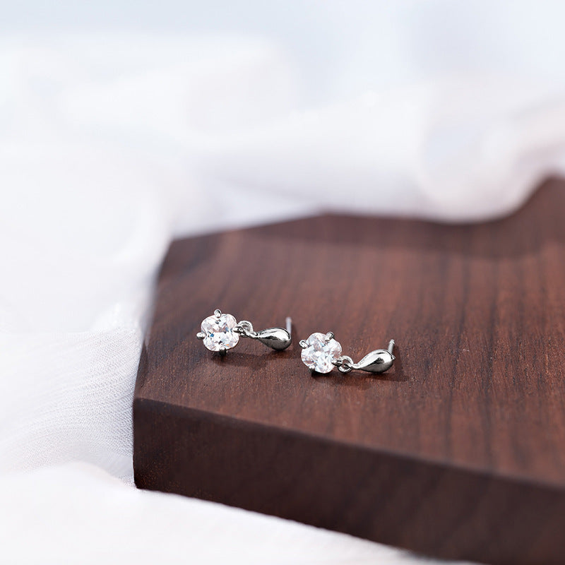 Classic Earring with Timeless Appeal