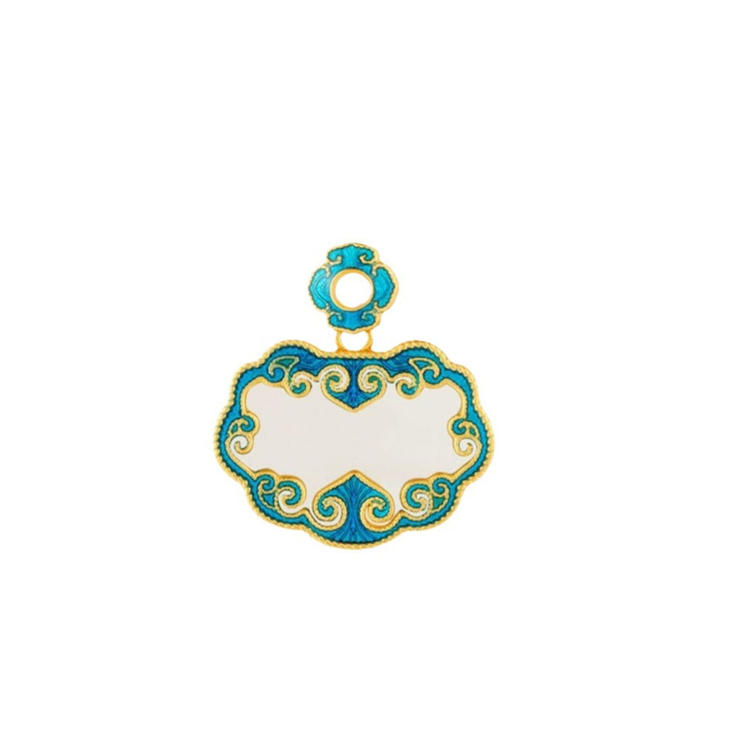 Beautiful Gold Pendant with Unique Style