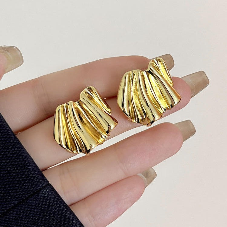 Romantic Earring for Special Moments