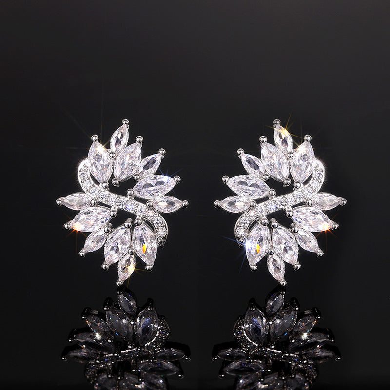 Romantic Earring for Special Moments