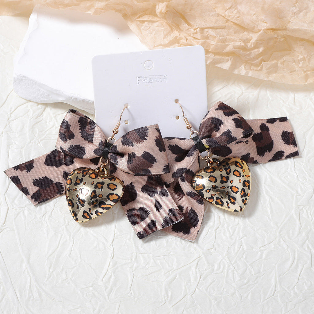 Charming Piece for Any Occasion