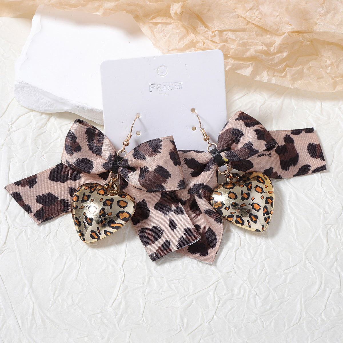 Charming Piece for Any Occasion