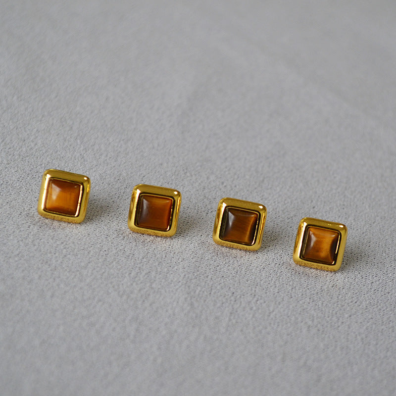 Elegant Silver Earring for Every Occasion