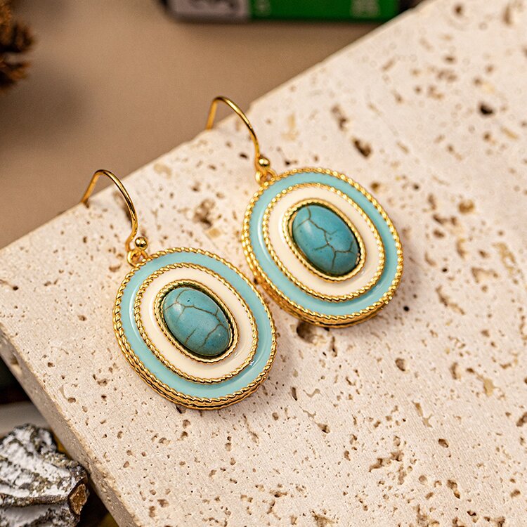 Classic Earring with Timeless Appeal