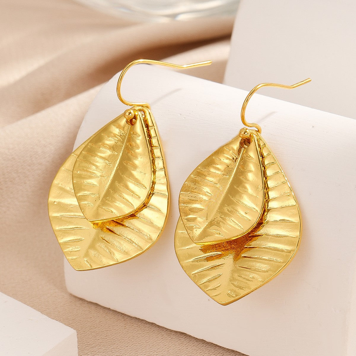 Charming Earring for Any Occasion