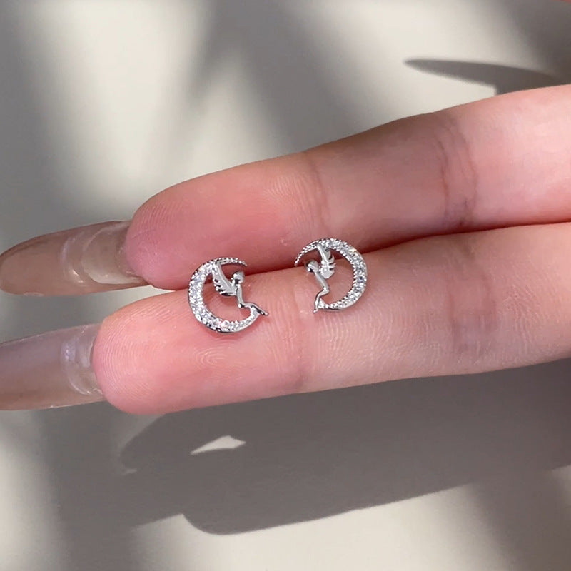Charming Earring for Any Occasion