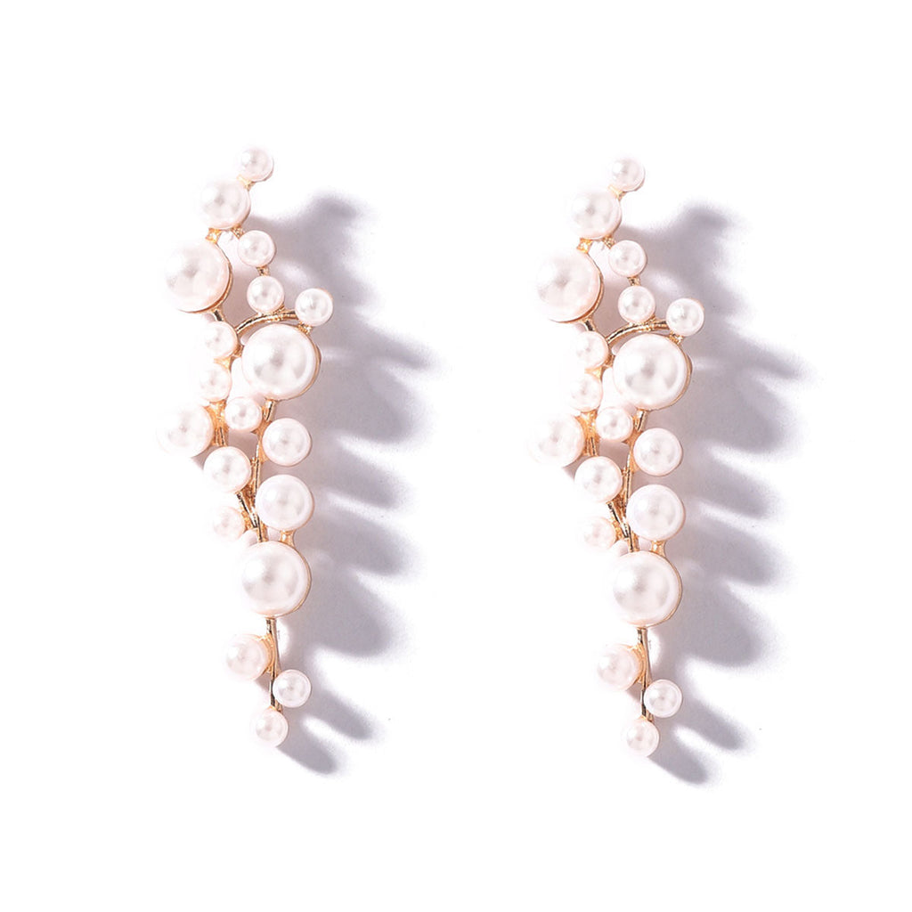 Charming Pearl Earring for Any Occasion