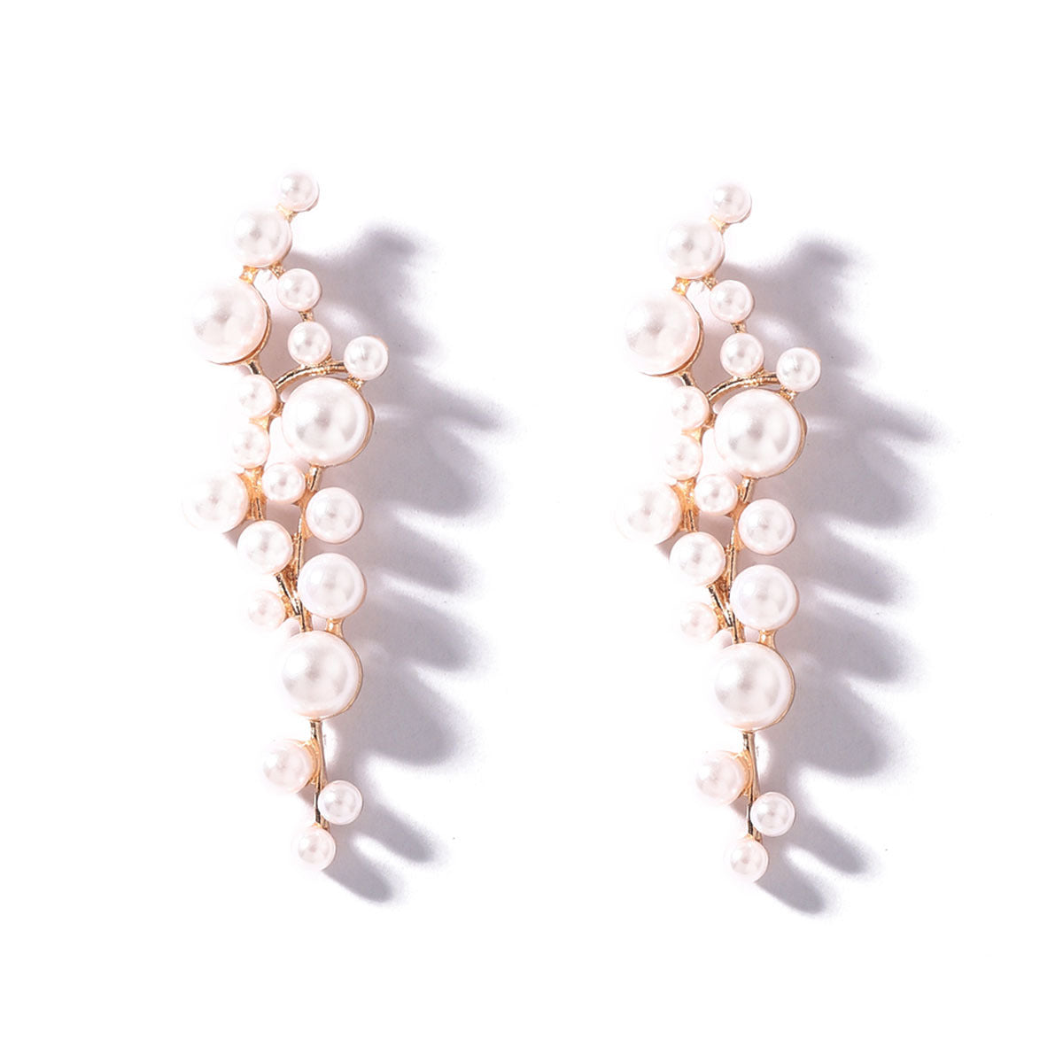 Charming Pearl Earring for Any Occasion