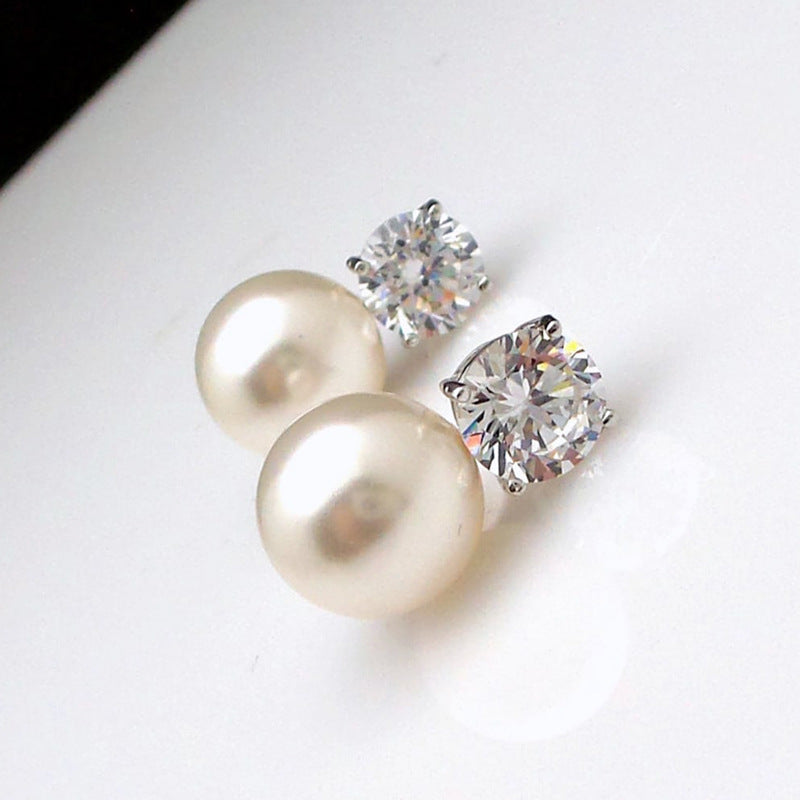 Classic Pearl Earring with Timeless Appeal