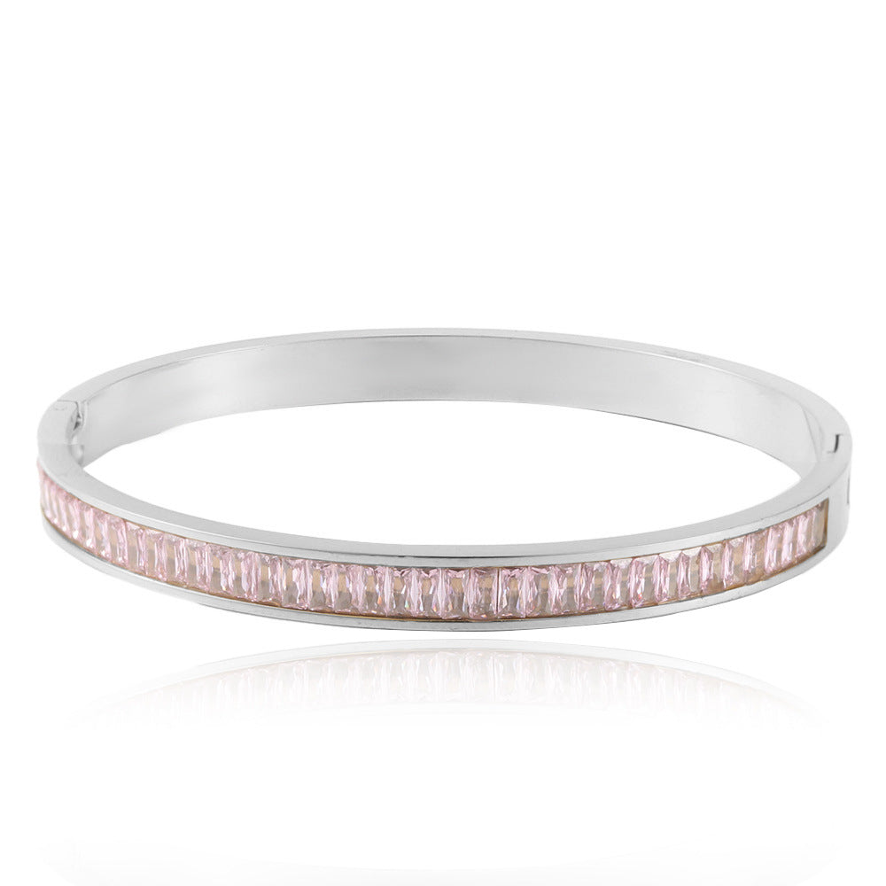Beautiful Bracelet with Unique Style