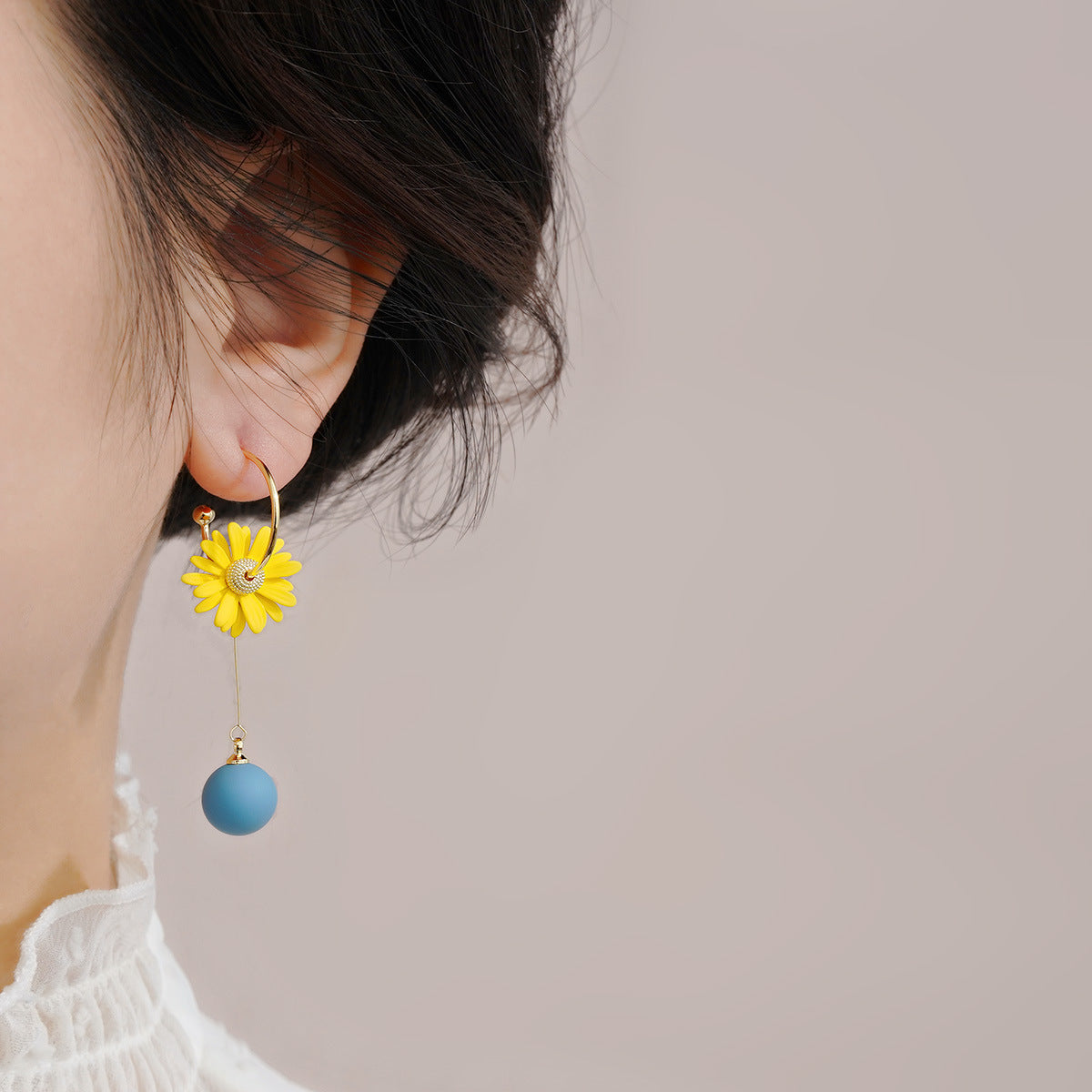 Stunning Earring for Daily Wear