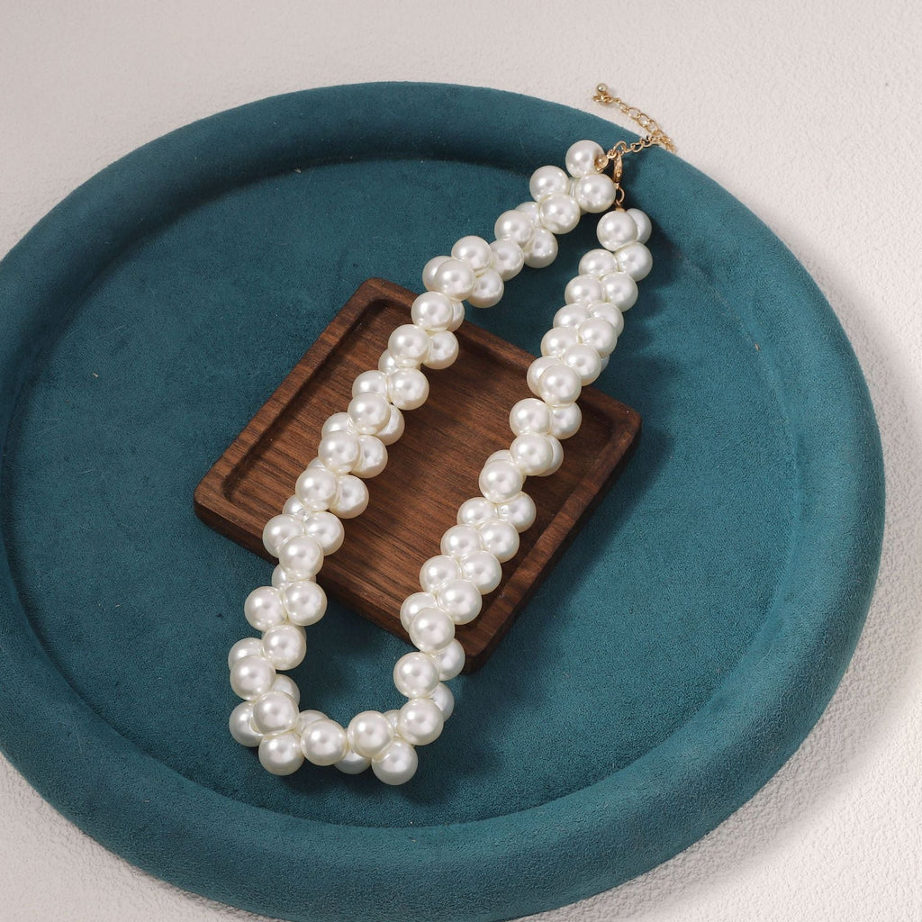 Charming Pearl Necklace for Any Occasion